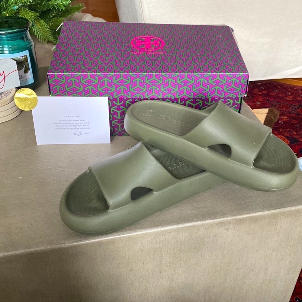 Tory Burch. Slides